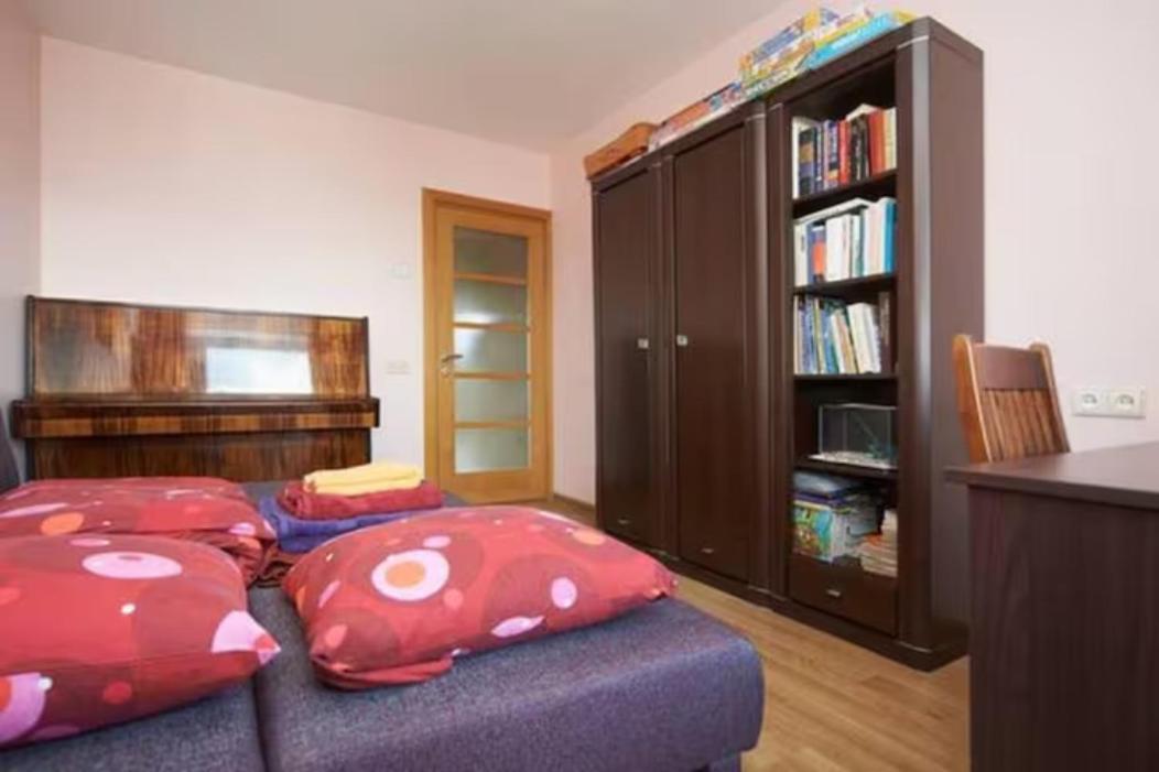 Cozy Private Room In A Three Room Apartment Free Parking Feel Like At Home Аеропорт Вільнюс Екстер'єр фото